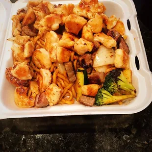 Chicken Steak&amp; Shirmp Lo mein！