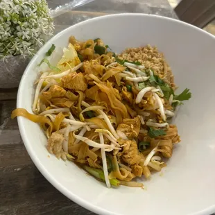 food, ramen, noodles, noodle dish, noodle soup, ramen and noodles