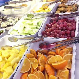 oysters and mussels, interior