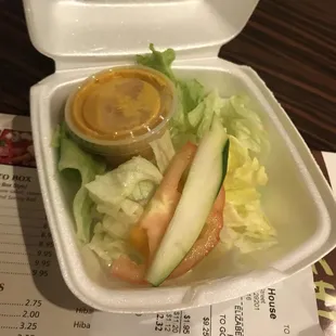 Salad with hibachi steak