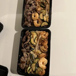 New York &amp; shrimp, filet &amp; shrimp both with fried rice. Plenty types of sauces but my favorite was light orange.