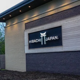 modern, sleek, stylish building