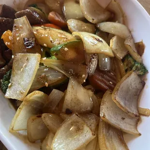 Marinated steak with udon noodles