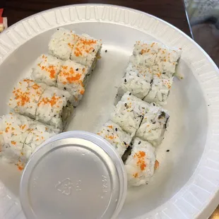 Sushi w/fish eggs