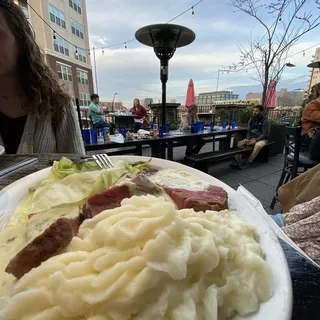 Corned Beef And Cabbage