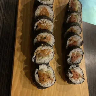 Spicy Salmon Roll (R)