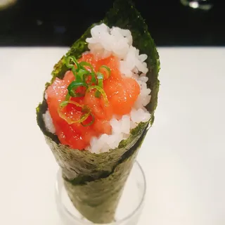 Nagi Toro Handroll
