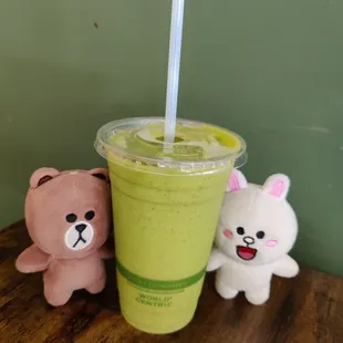 Detoxinator: curly kale, cilantro, mint, celery, mango, orange, ginger