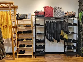 Dezigns By Kamohoalii