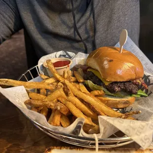 Hickory Bar & Grille