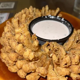 onion rings with ranch dip