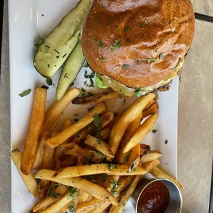 Hickory burger with fries