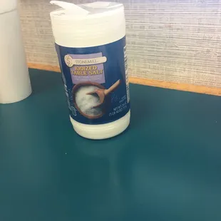 really...? why go pay for food if they wont even season it for you? how can you fail at fries?? unacceptable.