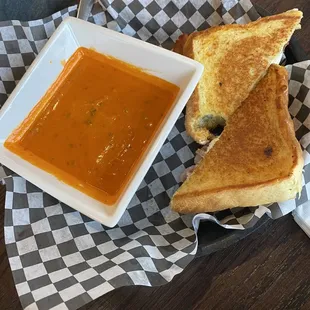 Jalapeño grilled cheese special