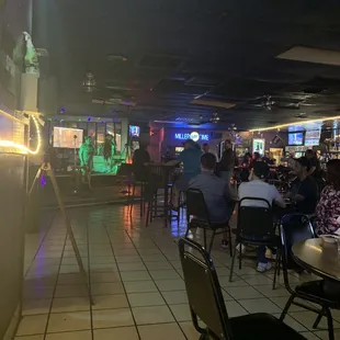 Karaoke 7 nights a week