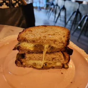 Grilled cheese with green chili