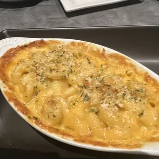 The Vine Mac and Cheese