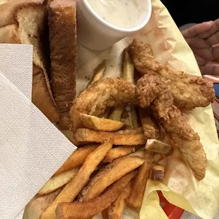 Kid's chicken strips