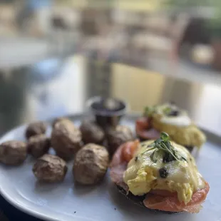 Smoke Smoked Salmon Eggs Benedict ($25)