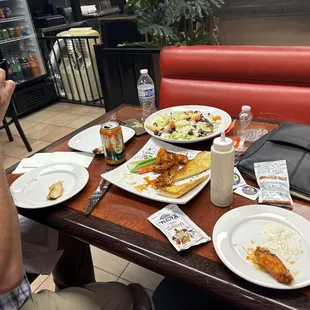 Hideout Pizza & Grill