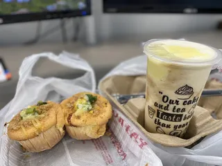 Dzui's Cakes & Desserts