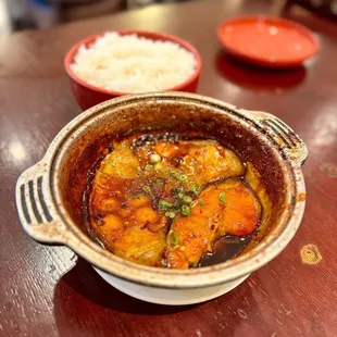 Cá Kho to - braised caramelized catfish