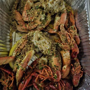 Dungeoness crab, crawfish boil