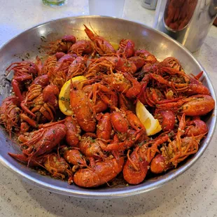 2lbs of crawfish