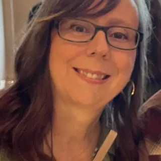 Linda R.