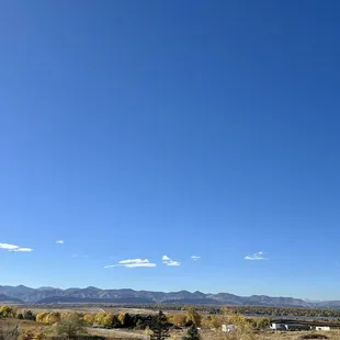 Vista close to parking lot.