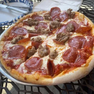 Pepperoni and Sausage.  Health foods ya dig?