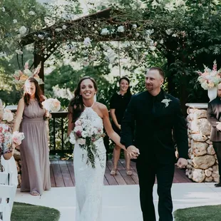 High Sierra Iris and Wedding Gardens