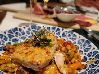 Troll Pub Under the Bridge