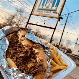 Cheesesteak with fries