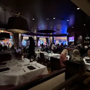sushi and sashimi, interior