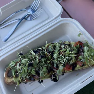 Avo Tomato Toast