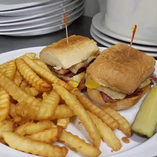 Roast beef n cheese!!