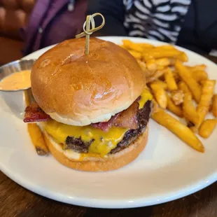 Blue Plate Deluxe Burger