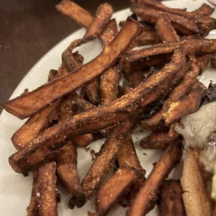 The picture doesn't show how dark they are. Almost fried to a crisp..hardly any moisture left.