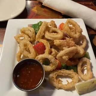 FRIED CALAMARI RINGS