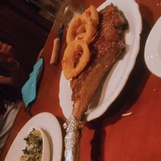 32 OZ TOMAHAWK BONE IN RIBEYE