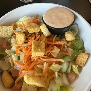 1/2 side salad with sriracha ranch