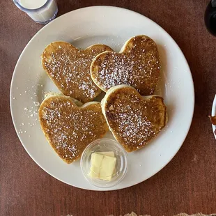 The cutest heart shaped pancakes for Valentine's Day!