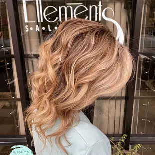 To make an appointment with @highlightsbytalynn, call 559-492-9243 or fill out new client form https://bit.ly/highlightsbytalynn