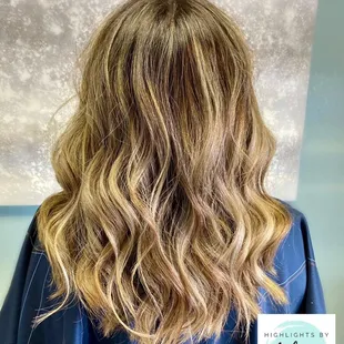 To make an appointment with @highlightsbytalynn, call 559-492-9243 or fill out new client form https://bit.ly/highlightsbytalynn