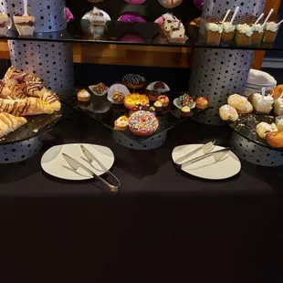 Dessert bar