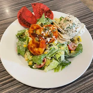 "Si Sir" salad with chipotle shrimp and a scoop of tuna salad