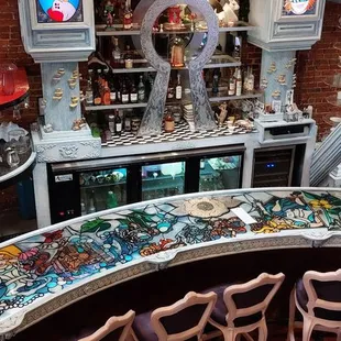 This bar is gorgeous