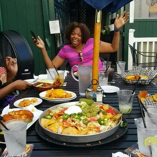 Hightopps Bay Fries / Tots