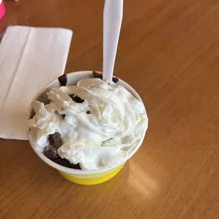 Thunder brownie chocolate sundae